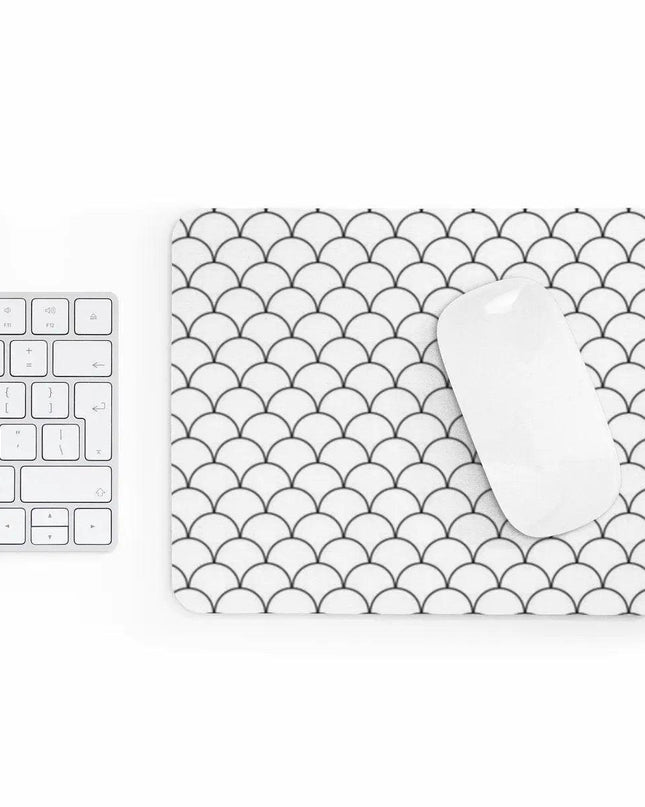 Mermaid Scale Gaming Mousepad - Elegant Design for Enhanced Performance and Comfort