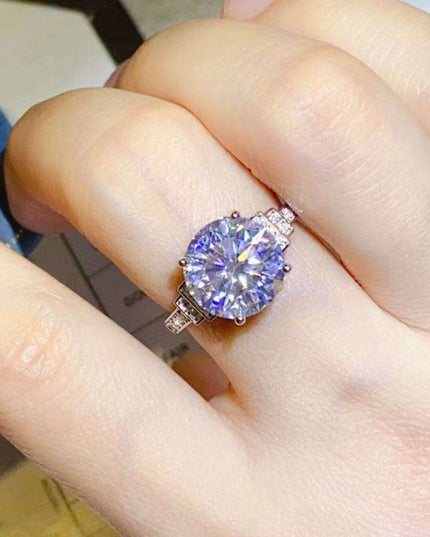 Eternal Radiance 5 Carat Moissanite and Zircon Sterling Silver Ring - Unmatched Grace