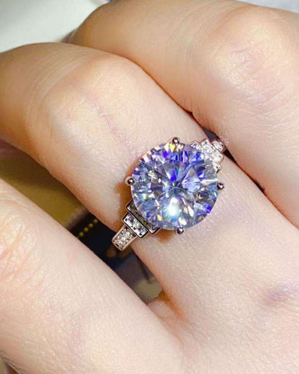 Eternal Radiance 5 Carat Moissanite and Zircon Sterling Silver Ring - Unmatched Grace