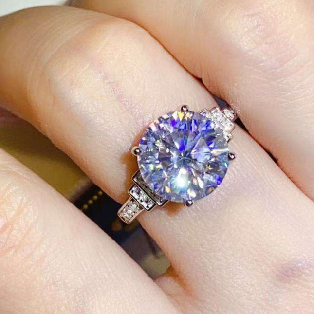 Eternal Radiance 5 Carat Moissanite and Zircon Sterling Silver Ring - Unmatched Grace