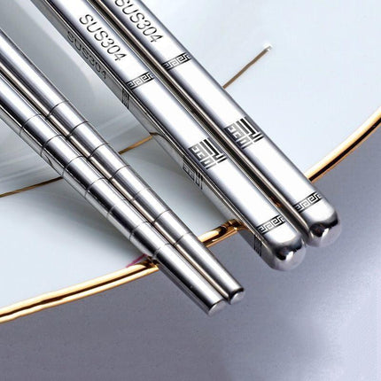 Elevate Your Culinary Experience with the Elegant Non-Slip Chopsticks Set