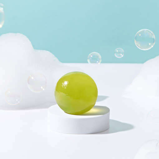 ongredients Jeju Green Tea Cleansing Ball 110g - Très Elite