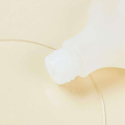 ongredients Moisture Calming Essence 150ml - Très Elite