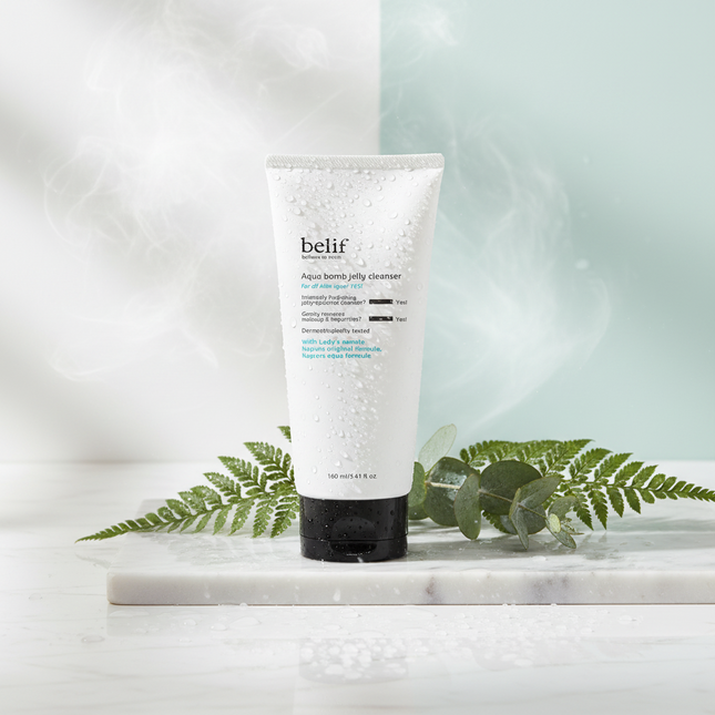 Hydrating Botanical Cleansing Gel - Refreshing Formula for Radiant Skin