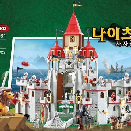 Majestic Lion's Knight Castle Exploration Building Set - 1,220 Piece Creative Construction Kit