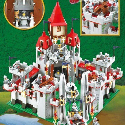Majestic Lion's Knight Castle Exploration Building Set - 1,220 Piece Creative Construction Kit