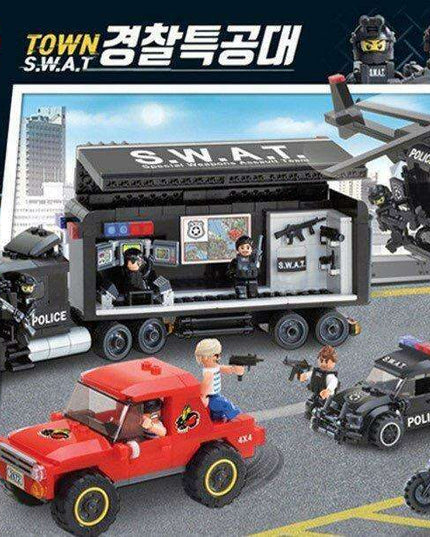 SWAT Tactical Mobile Command HQ Building Set - 763 Piece Adventure