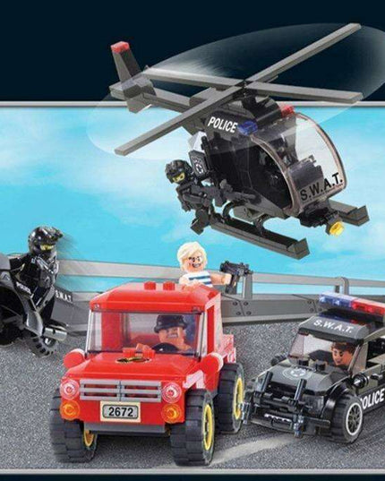 SWAT Tactical Mobile Command HQ Building Set - 763 Piece Adventure