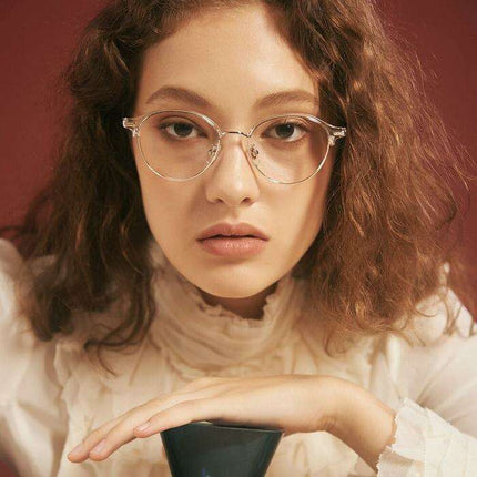 Cleo Crystal Frames - A Vibrant Expression of Artistic Sophistication