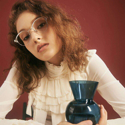 Cleo Crystal Frames - A Vibrant Expression of Artistic Sophistication