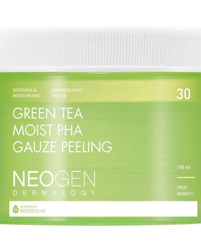 Green Tea Glow Boosting Exfoliating Gauze Pads - Hydration and Renewal