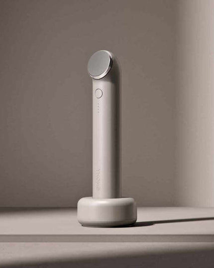 THOME The Glow Beauty Device (*It can only be shipped via express service.)