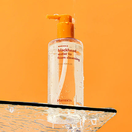 Hanskin Blackhead Water to Foam Cleansing 250ml..