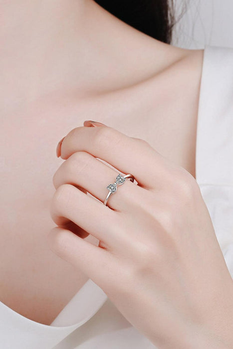 Sophisticated Rhodium-Plated Moissanite Bow Ring: A Touch of Elegance