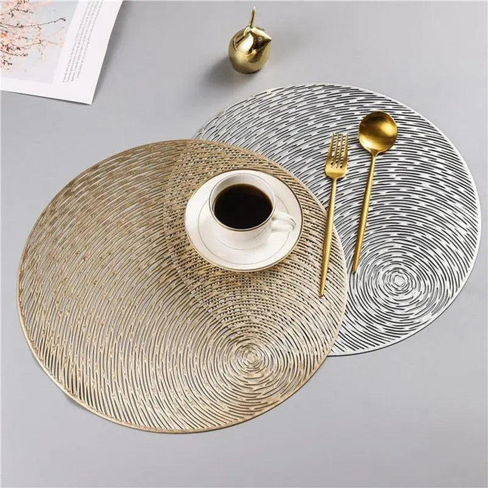 Elegant Circular PVC Dining Table Mat with Heat-Resistant Silicone Finishing