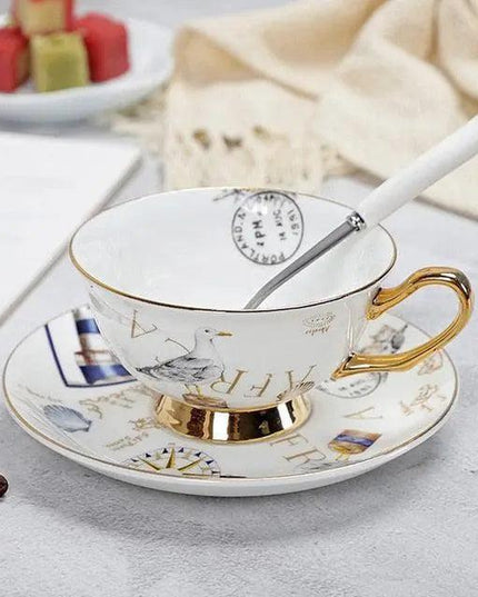 Luxurious Bone China Tea Cup and Saucer Set - Classic Elegance