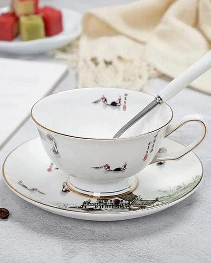 Luxurious Bone China Tea Cup and Saucer Set - Classic Elegance