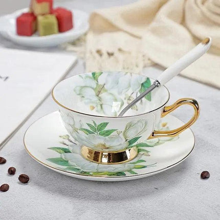 Luxurious Bone China Tea Cup and Saucer Set - Classic Elegance