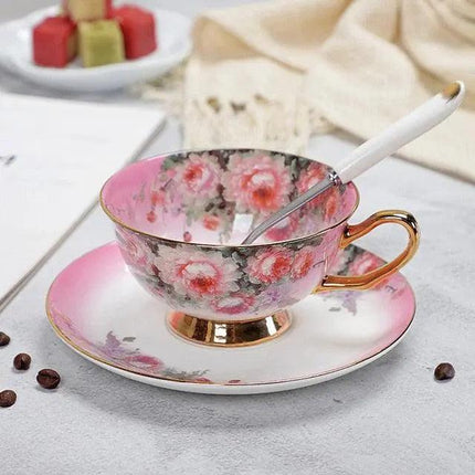Luxurious Bone China Tea Cup and Saucer Set - Classic Elegance
