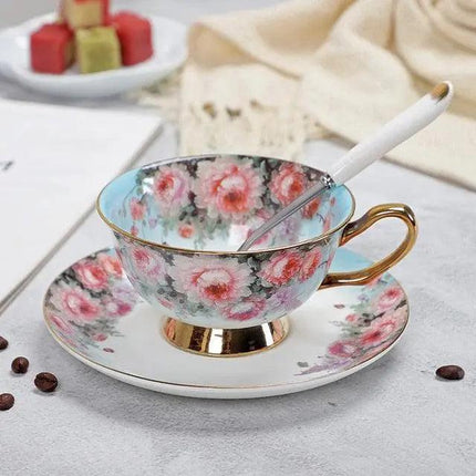 Luxurious Bone China Tea Cup and Saucer Set - Classic Elegance
