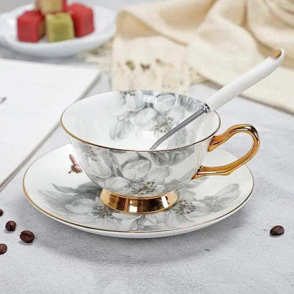 Luxurious Bone China Tea Cup and Saucer Set - Classic Elegance