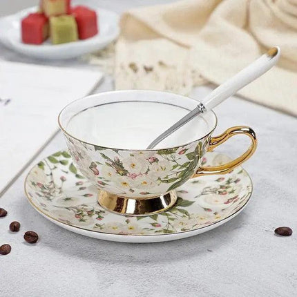 Luxurious Bone China Tea Cup and Saucer Set - Classic Elegance