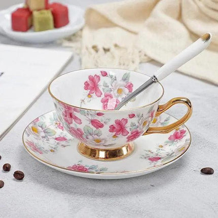 Luxurious Bone China Tea Cup and Saucer Set - Classic Elegance