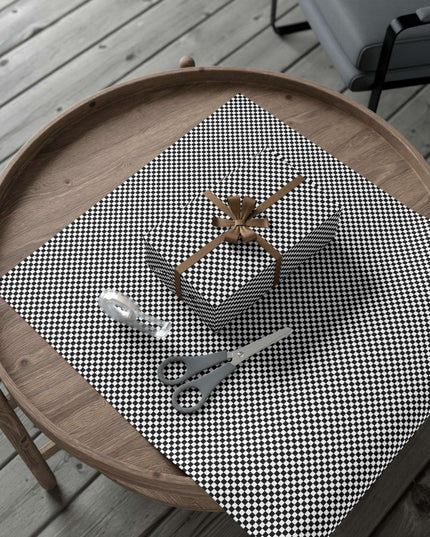 Chic Eco-Conscious Gift Wrap Paper: Elevate Your Gifting Experience