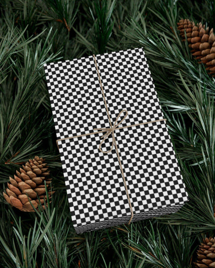 Chic Eco-Conscious Gift Wrap Paper: Elevate Your Gifting Experience