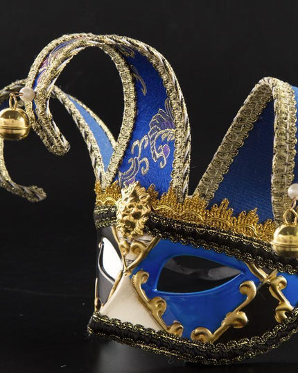 Masquerade Elegance: Men's Bell-Embellished Festive Mask
