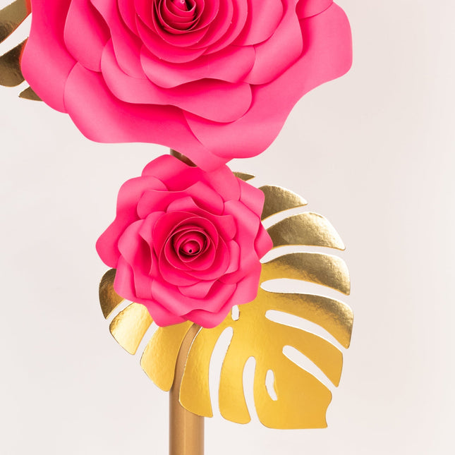 AliKopy Set of 9 Fuchsia 3D Rose Paper Flowers with Gold Leaves