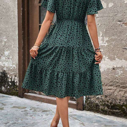 Chic Short-Sleeve Polka Dot V-Neck Dress: Stylish Spring-Summer Apparel for Women