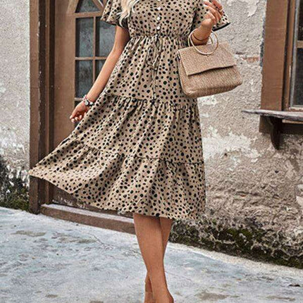 Chic Short-Sleeve Polka Dot V-Neck Dress: Stylish Spring-Summer Apparel for Women
