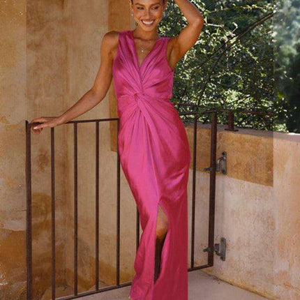 Elegant V-Neck Sleeveless Pleated Dress for Women - Timeless Charm