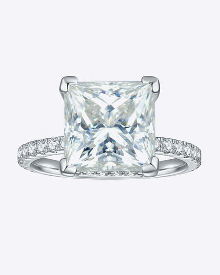 Elegant 5.52 Carat Moissanite Ring in Platinum-Plated Sterling Silver - A Timeless Lab-Diamond Masterpiece