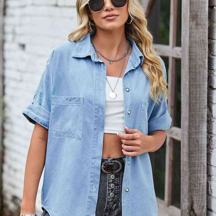 Chic Longline Denim Jacket with Classic Collar and Practical Pockets