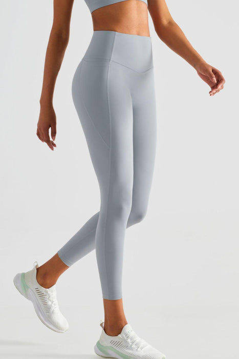 Sporty High-Waisted Leggings with Handy Pockets