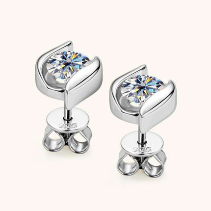1 Carat Elegant Moissanite Earrings in Sterling Silver - Platinum/Gold-Plated Gift Set - Très Elite
