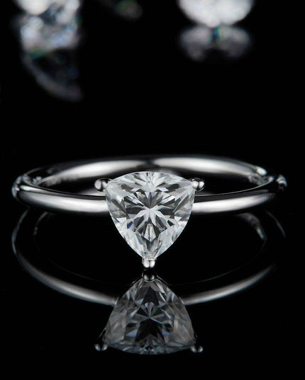 Elegant 1 Carat Platinum-Plated Lab-Diamond Sterling Silver Ring