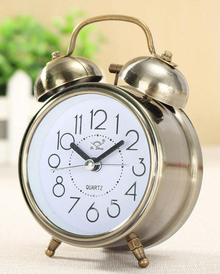 Elegant Retro Silent Double Bell Quartz Alarm Clock with Classic Charm