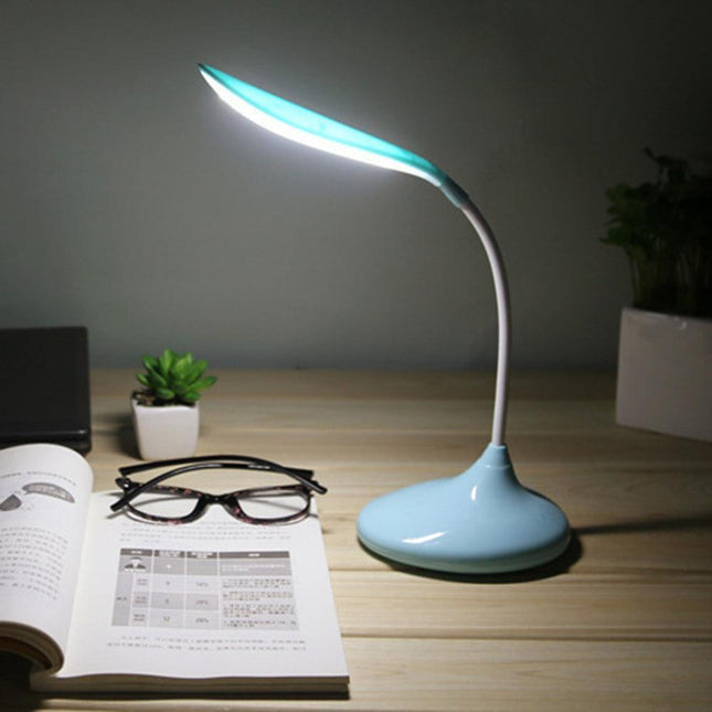 Kangaroo USB Desk Lamp with 12 LEDs - Adjustable and Portable Reading Light for Ultimate Comfort
