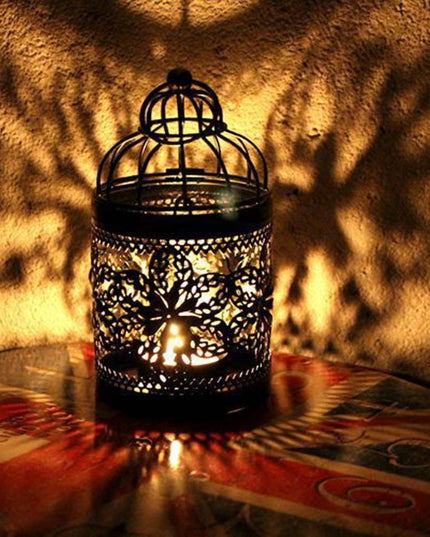 Vintage European-Style Iron Lantern Candle Holder for Elegant Home Lighting
