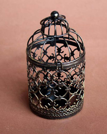 Vintage European-Style Iron Lantern Candle Holder for Elegant Home Lighting