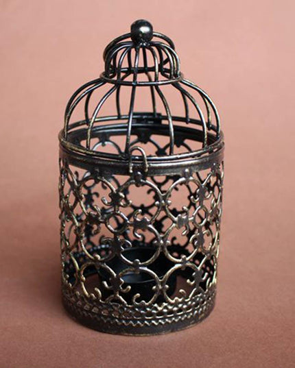Vintage European-Style Iron Lantern Candle Holder for Elegant Home Lighting