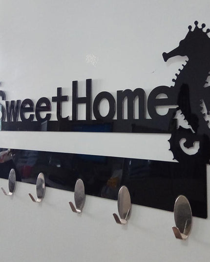 Seaside Serenity Adhesive Wall Hook Rack with Nautical Seahorse Motif