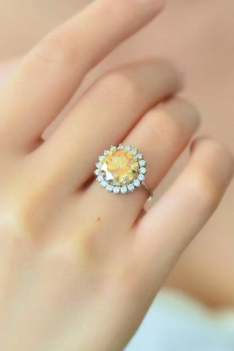 Sunflower Brilliance: Sparkling Sterling Silver Ring with 2 Carat Lab-Diamond