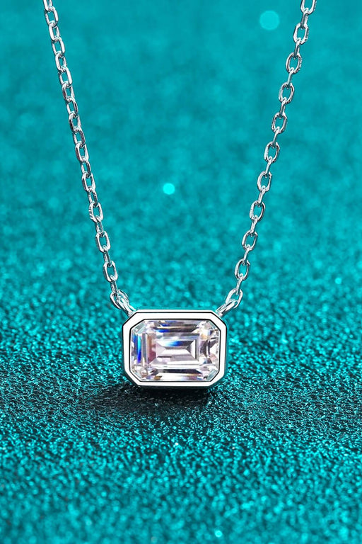 1 Carat Moissanite Sterling Silver Pendant Necklace - Elegant Sophistication for Every Occasion