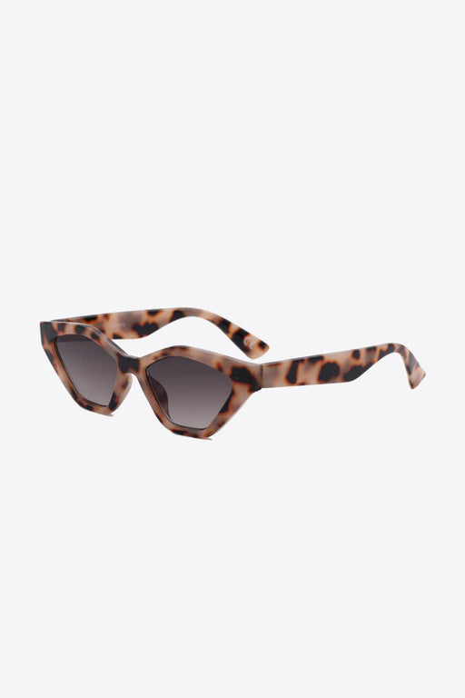 Elegant Cat Eye Sunglasses crafted from Polycarbonate