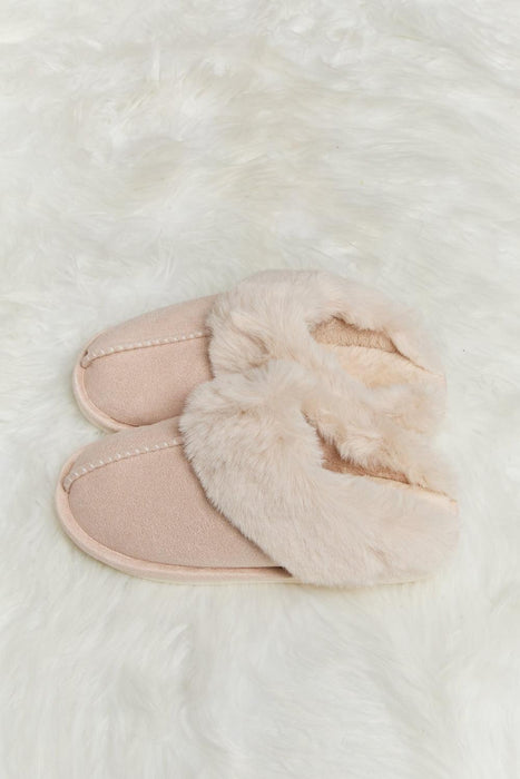 Winter Chic Faux Fur Slip-Ons for Cozy Comfort
