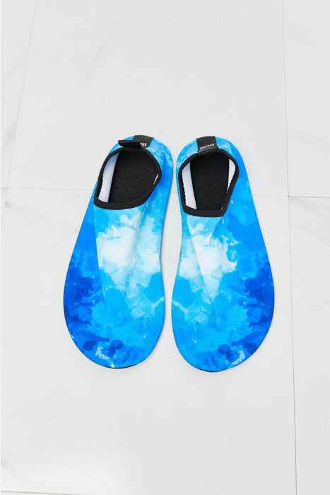 Blue Shore Water Shoes: Essential Footwear for Water Enthusiasts by MMShoes